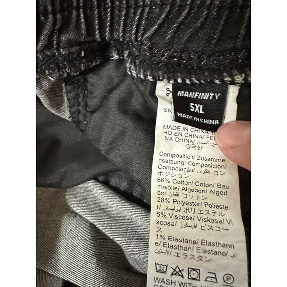 Manfinity Men's Black Denim Distressed Joggers Size 5X NWT - Picture 2 of 3